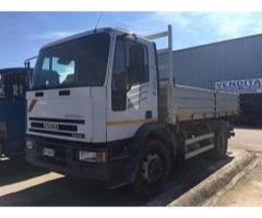 Vendesi autocarro Iveco 150E18N